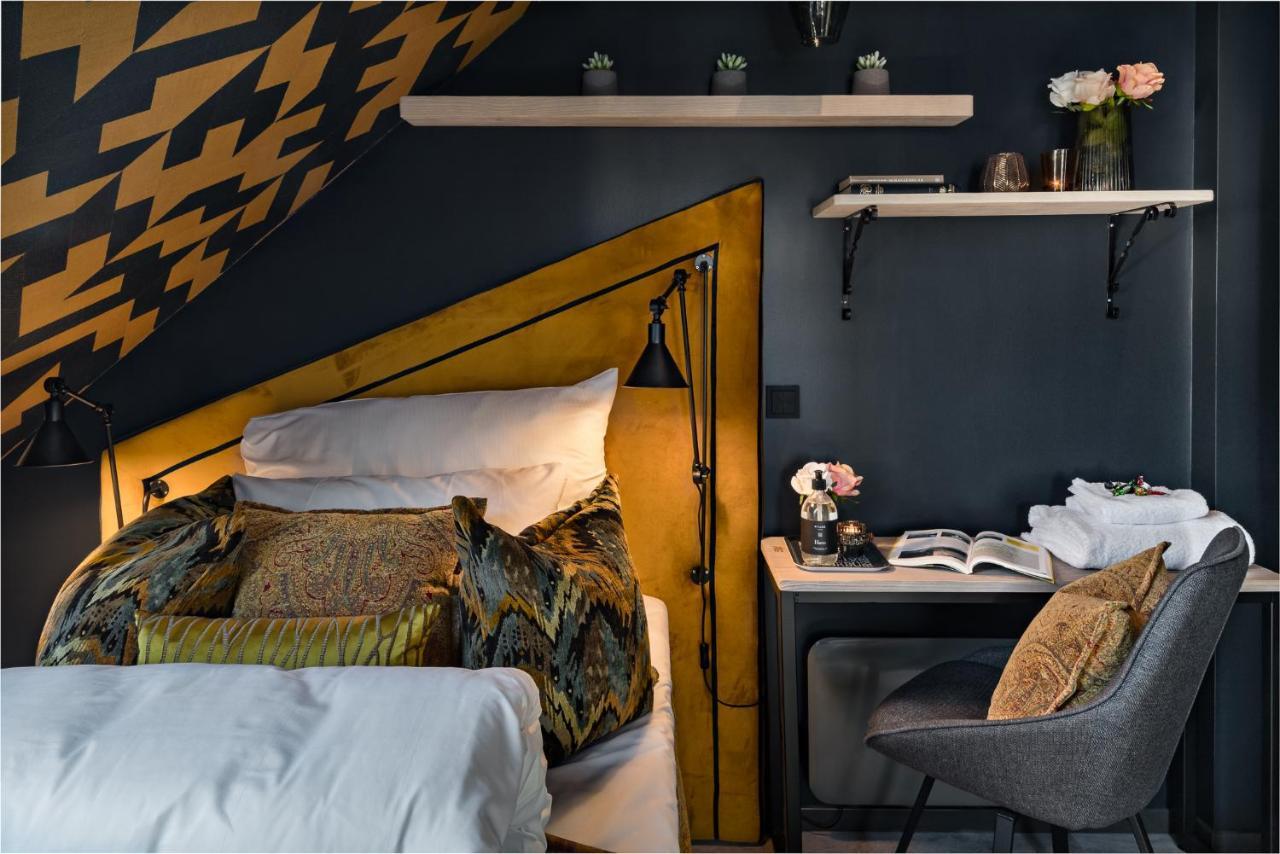 Knutholmen Hotel Kalvag Luaran gambar