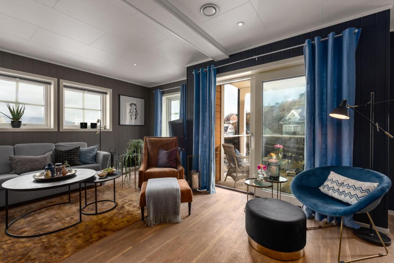 Knutholmen Hotel Kalvag Luaran gambar