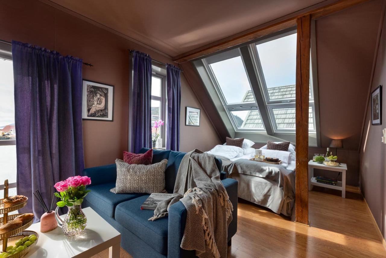 Knutholmen Hotel Kalvag Luaran gambar