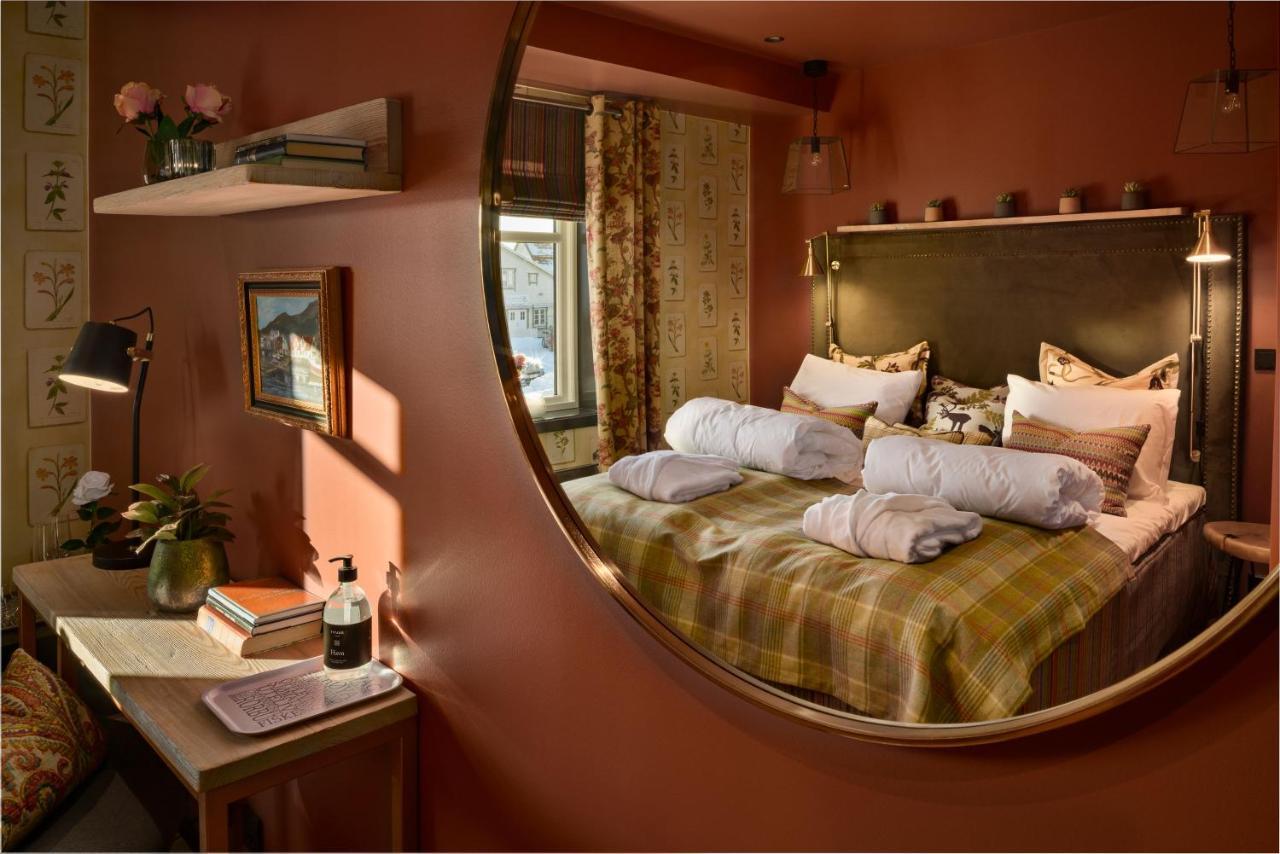 Knutholmen Hotel Kalvag Luaran gambar