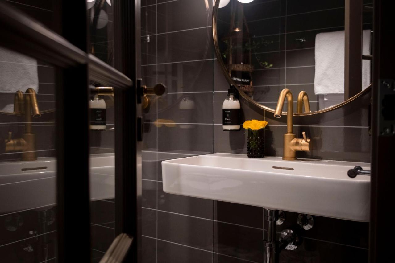 Knutholmen Hotel Kalvag Luaran gambar
