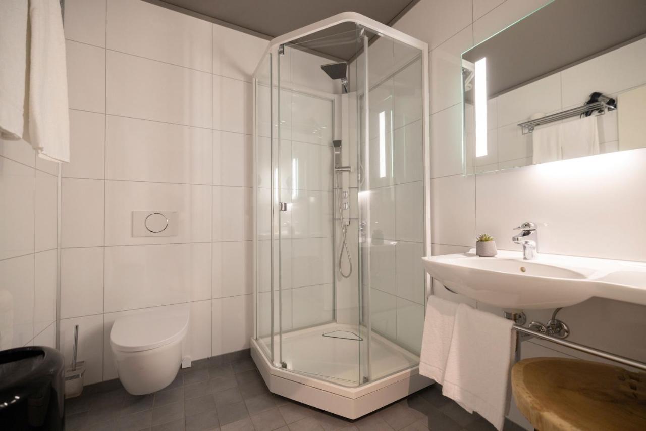 Knutholmen Hotel Kalvag Luaran gambar