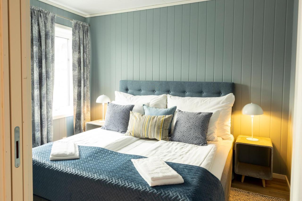 Knutholmen Hotel Kalvag Luaran gambar