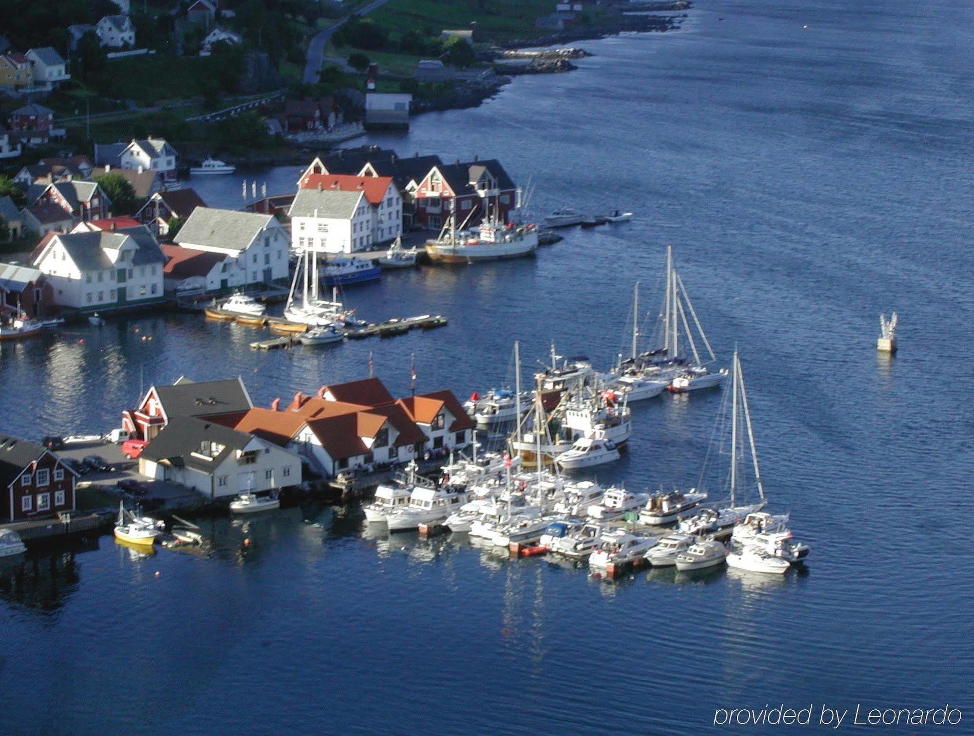 Knutholmen Hotel Kalvag Luaran gambar